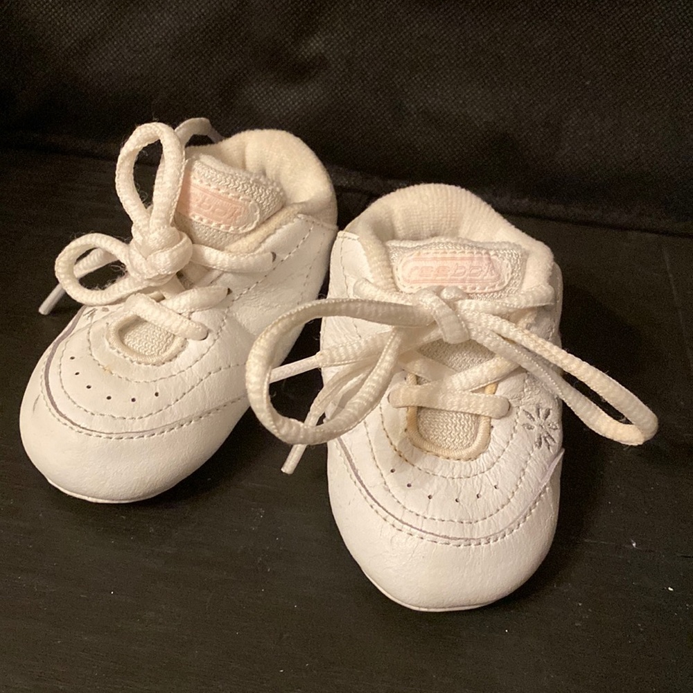 Vintage Reebok baby crib shoes -size 2